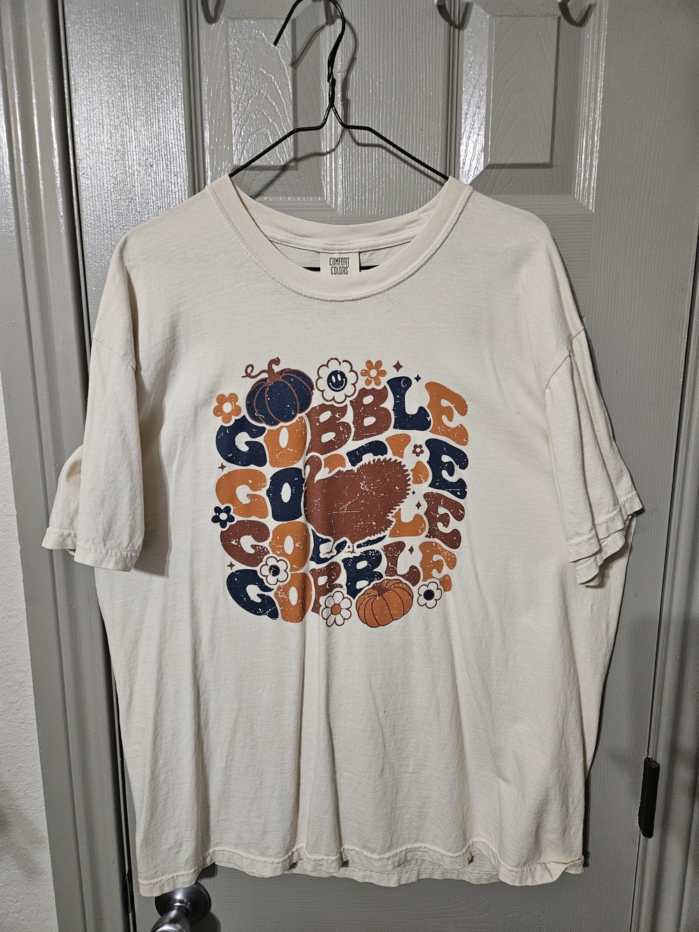 Comfort Colors Women's Cream Graphic 'Gobble' Turkey Tee